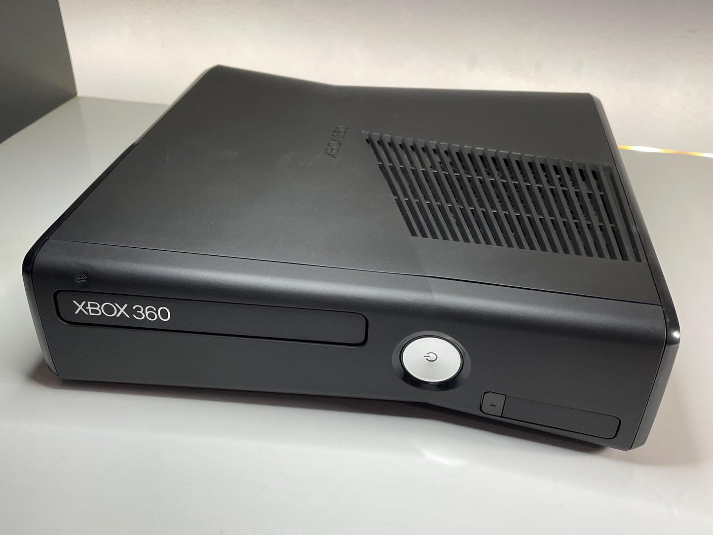 Xbox360 Slim 1TB SSD Unlocked Console | Refurbished | One Controller + Power Supply Retro Console